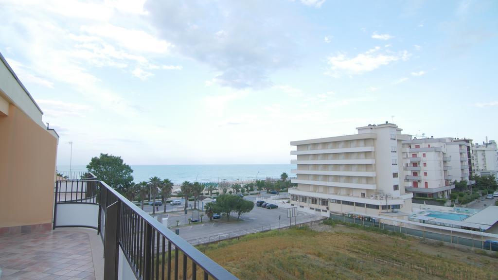 Appartamenti Sul Lungomare Alba Adriatica Zewnętrze zdjęcie
