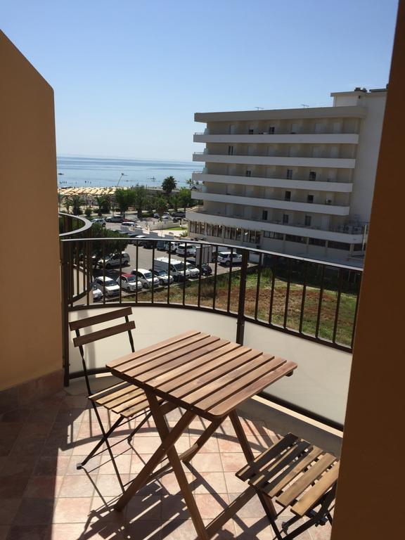 Appartamenti Sul Lungomare Alba Adriatica Zewnętrze zdjęcie